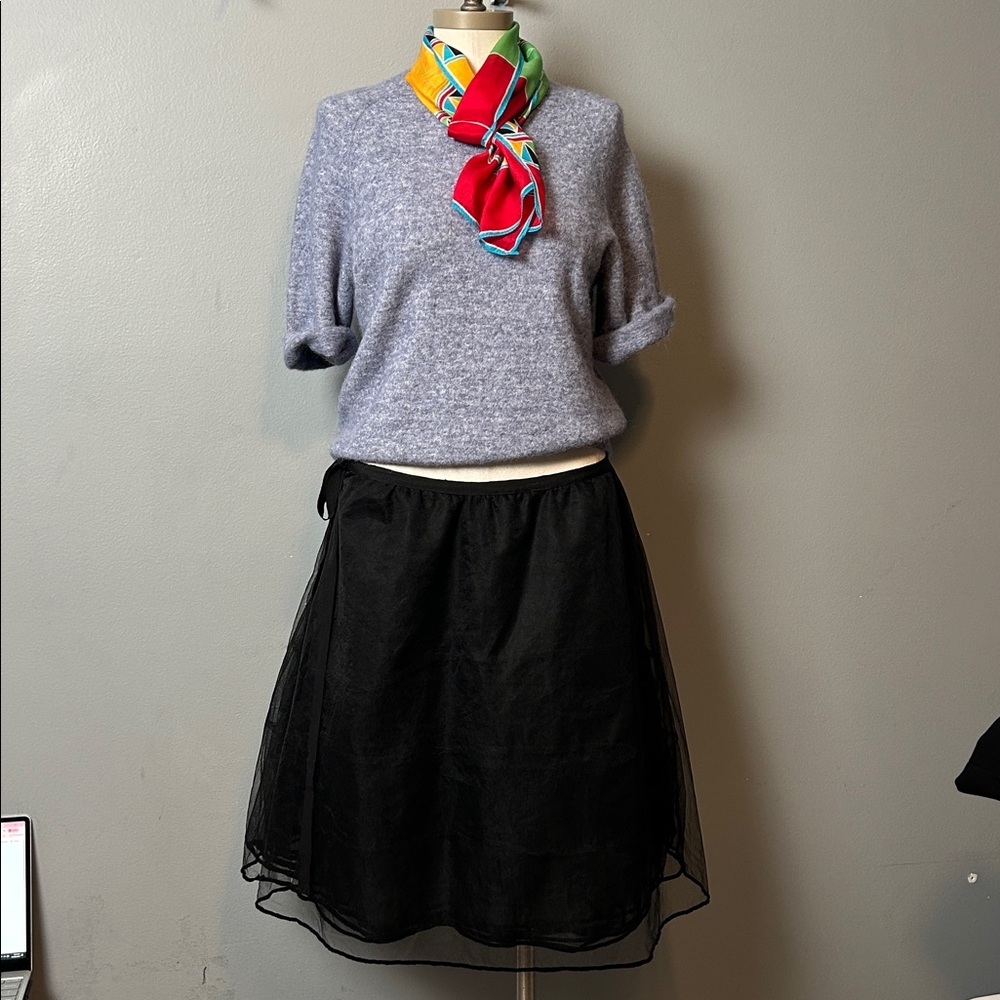 Max Studio Black A-Line nine layer mesh puffy skirt size large with side tie VTG